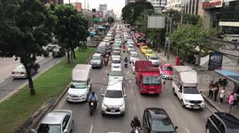 Wouldn't want to be stuck in this traffic for a commute home