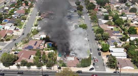 Drone catches House going up in flames in 4k
