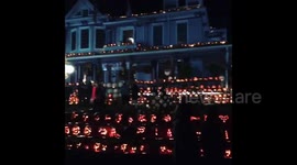 Thousands of pumpkins light up West Virginia house