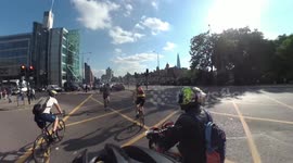 Motorcycle rider knocks moped rider off on Tower Bridge and blames cyclist