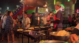 Fiery oyster omelettes and bean sprouts.