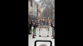 Daredevil blindfolded stunt artist