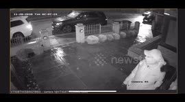 Moment thieves use modern device to steal £110,000 cars from property developers home by scanning key fob through front door