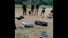 freedive sorong mencari bangkai kapal belanda