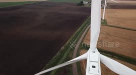Drone loses control and flies into windmill blade
