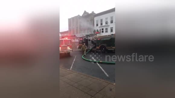 At least one hurt in apartment fire in Pennsylvania county