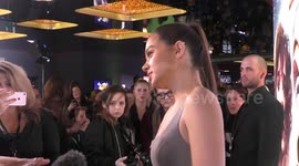 Hailee Steinfeld at the fan screening of new film Bumblebee