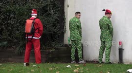 'Naughty' Santas caught urinating in Vauxhall during Santacon