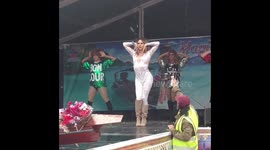 Ladyboy'z At The Thai Festival