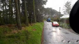 Full size artic loads of room only got passed as i guided them lol