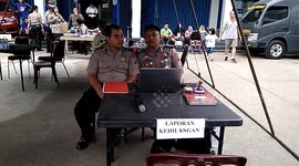 Although Holidays, Padang Polresta Open Services to the Community