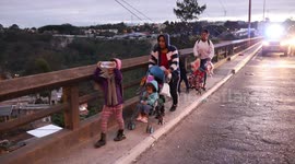 Honduran Migrant Caravan leaves Guatemala City and heads for Mexico