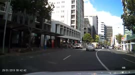 Brisbane Bus runs red light