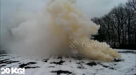 The most powerful smoke grenade 20kg