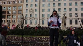 Gerali Rodríguez de SinMordaza speaking at the Venezuelan protest in Barcelona on February 2, 2019