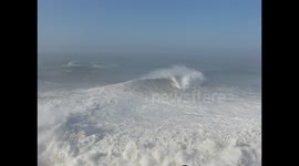 Ondas gigantes - Nazaré - Portugal - 11 DEZ 2014 (3 de 10) - Giant Waves