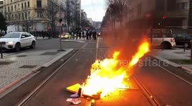 Chaos on streets of Lyon as yellow vest protests continue