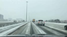 Hwy 400 at standstill during winter storm