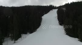 snow groomer on montuain