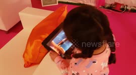 5 year old downs a pint in less than 10 seconds