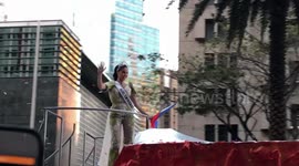 Miss Universe 2018 greeted by fans at homecoming parade in Philippines