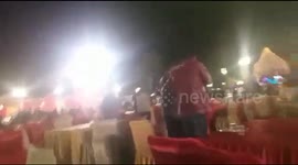 बिन बुलाए मेहमानों खाओ कितना भी पर भाई जेब में तो मत भरो