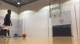 Split shot 3-pointer