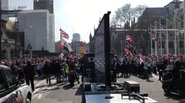 Taxi driver stuck amongst protest, finishes all his sandwiches