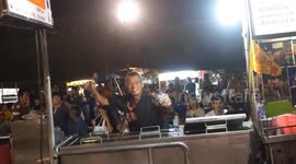 ‘Flying Ice Cream’ vendor scoops up ice cream by throwing it 20 feet in the air