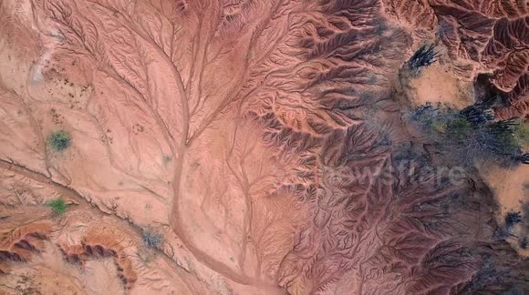 Stunning Aerial Video from Tatacoa Desert (Laberinto de Cuzco) in Colombia