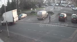 Fraudsters caught on CCTV leaving fake charity clothes collection bin outside parade of shops