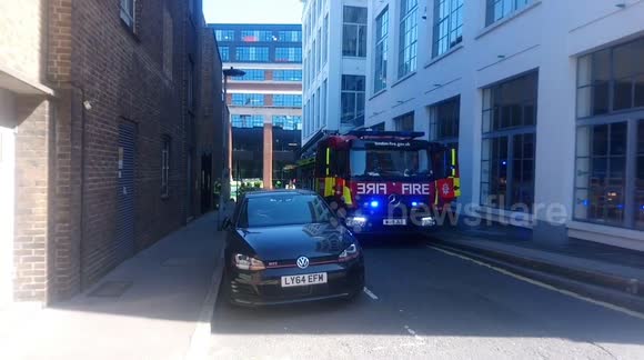 Emergency services cordon off Farringdon office after lunchtime blaze
