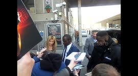 Eve Myles signs for fans at NFT