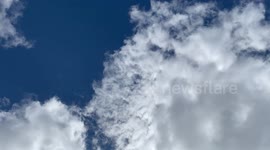 timelapse clouds straight up view in 4k