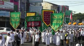 Ziarah kubro is tradition to Ramadhan dan remember death in Palembang