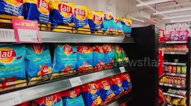 Singing Bad Punny Songs in the mall