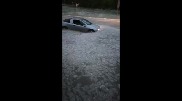 Shocking storm submerges moving cars in Varna, Bulgaria
