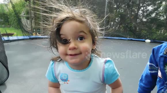 Newsflare Cute Little Girl Static Electricity In Hair