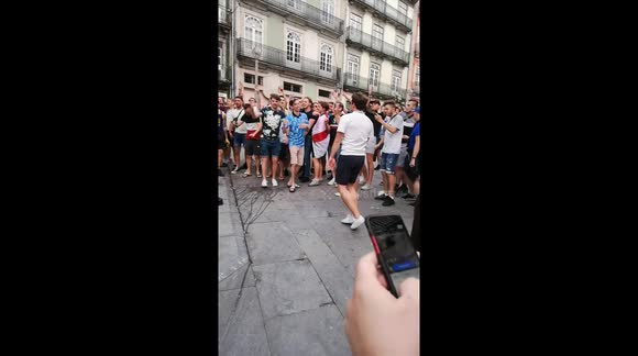 England fans singing with Busker in Porto