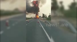 Truck laden with 200 gas cylinders goes pop midway in western India