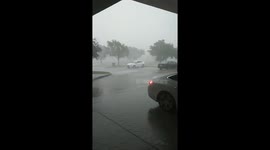 Severe #thunderstorms in the #Dallas #Arlington TX area. Under a #tornado warning! High winds lightning hail! https://t.co/hhY9v94bb1