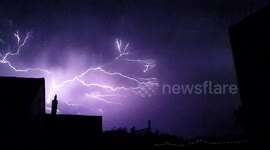 Kent resident 'struck lucky' with well timed video from back garden