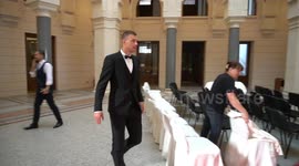 Edin Dzeko signed the ball to the children