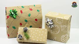 How to make your own Christmas Gift wrapping sheet