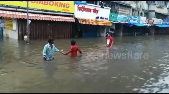 Over 30 dead in Mumbai from heaviest monsoon rain in decades - Buy ...