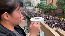 Footage appears to show police miscounting size of Hong Kong protest