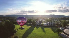 Hot air balloonist smashes world record
