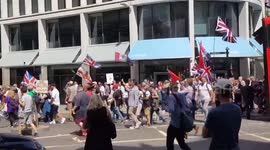 Crowds of Tommy Robinson supporters disperse after former EDL leader's sentencing