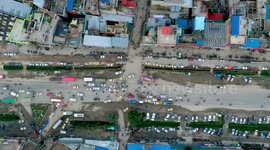 Drone Time-lapse of Traffic Making Us Look Like Ants