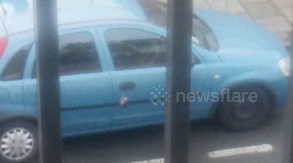 London man desperately scrambles to find keys that are actually in car door